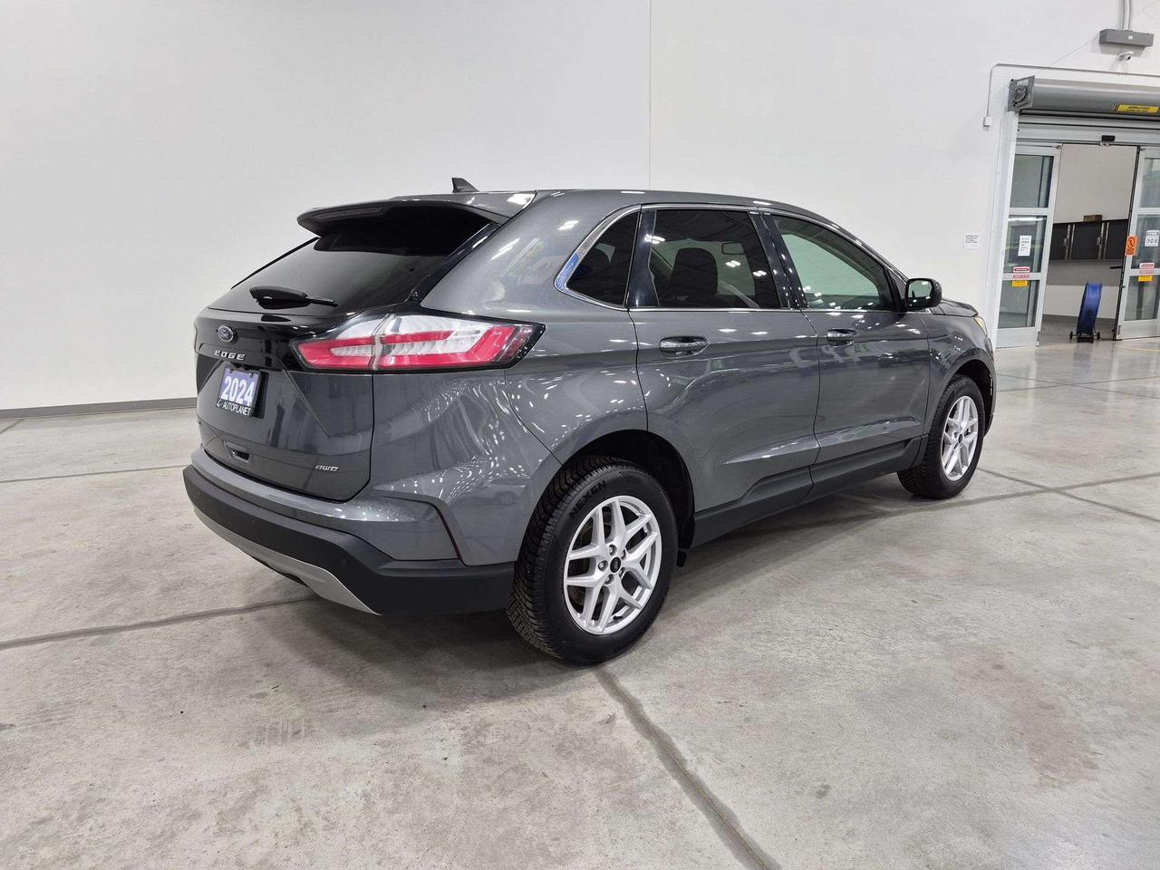 2024 Ford Edge SEL AWD, Back Up Cam, Bluetooth, Heated Seats Photo