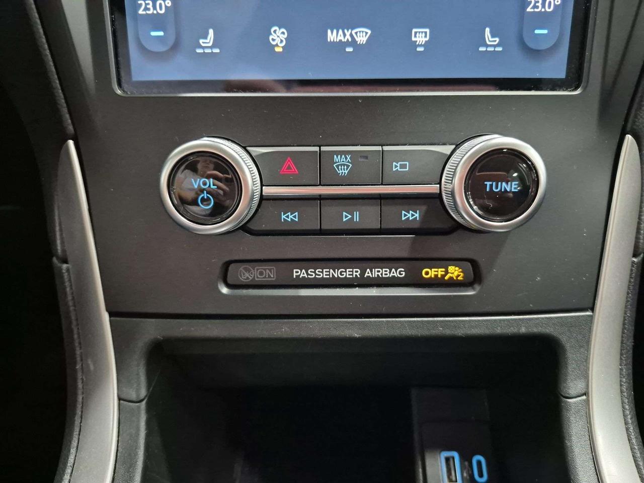 2024 Ford Edge SEL AWD, Back Up Cam, Bluetooth, Heated Seats Photo