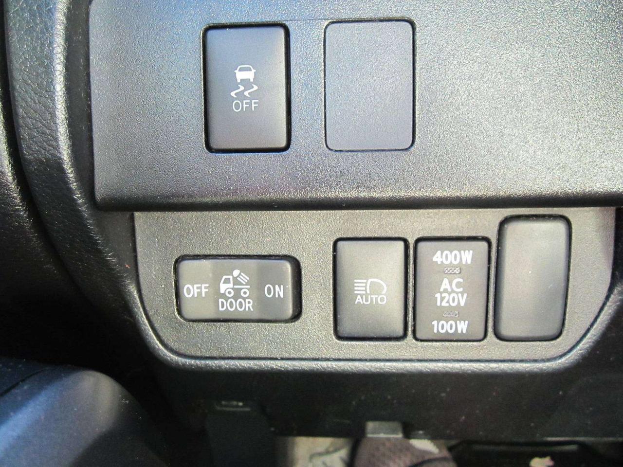 2020 Toyota Tacoma TRD SPORT PREMIUM NO ACCIDENTS! 1 PRICE! NO FEES! Photo