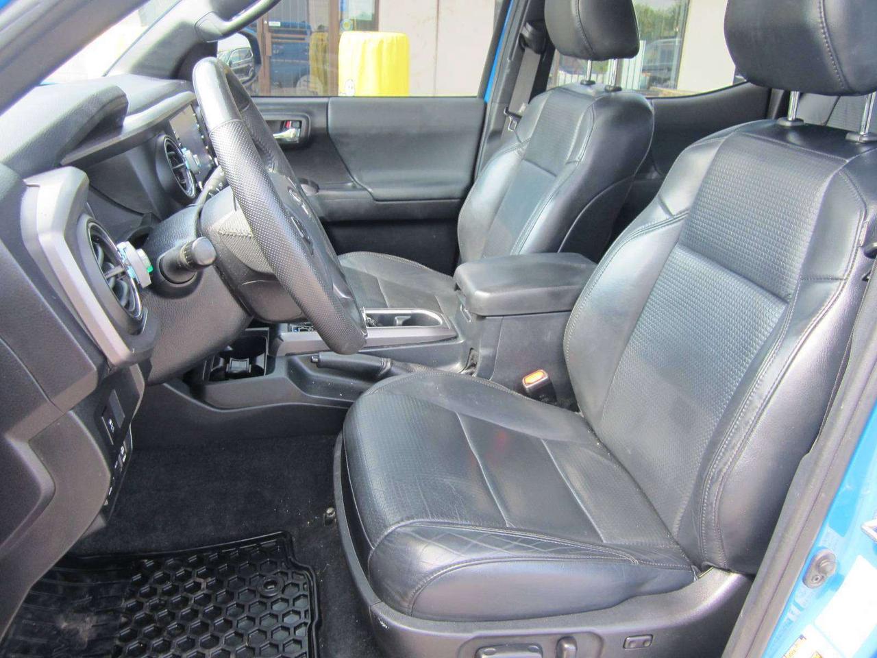 2020 Toyota Tacoma TRD SPORT PREMIUM NO ACCIDENTS! 1 PRICE! NO FEES! Photo