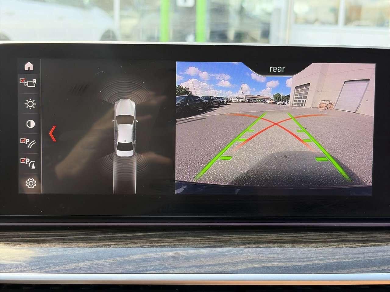 2019 BMW 5 Series xDrive Sedan Power Moonroof   Blind Spot Monitorin Photo