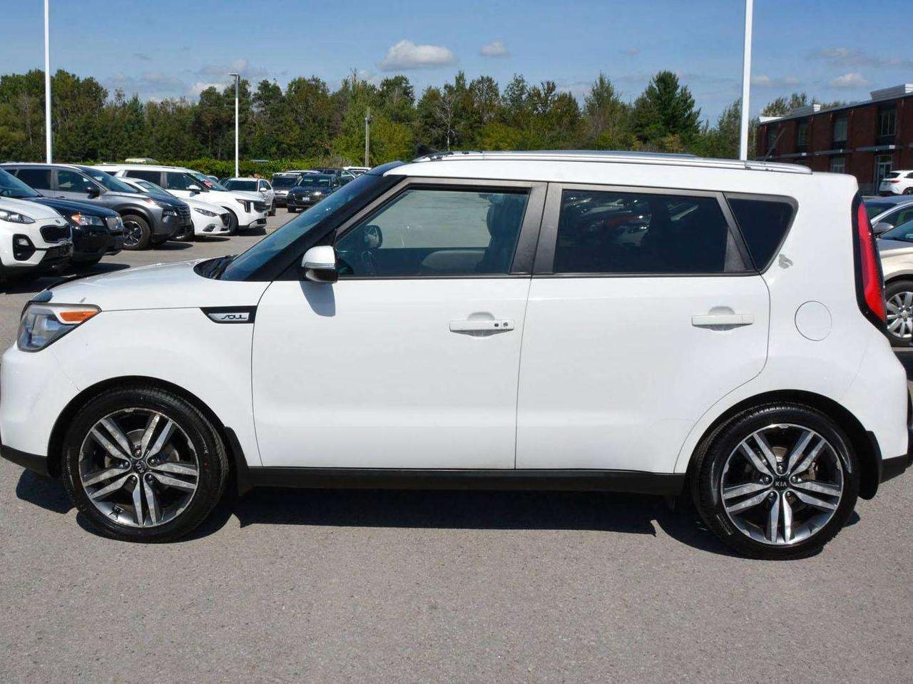 2015 Kia Soul SX Photo