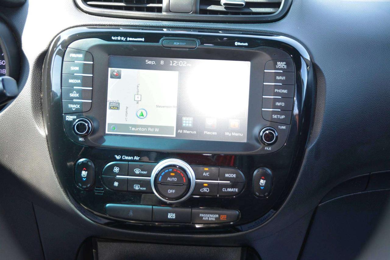 2015 Kia Soul SX Photo