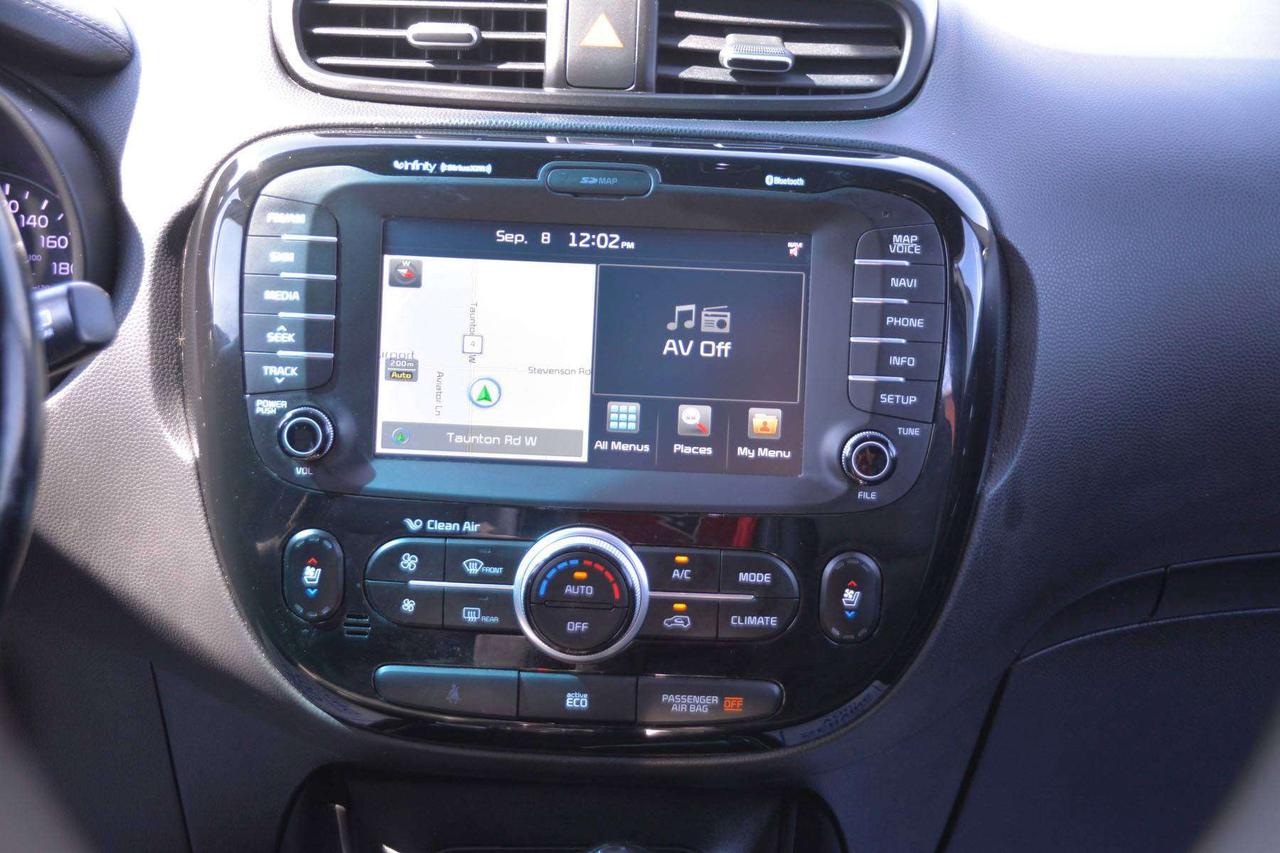 2015 Kia Soul SX Photo