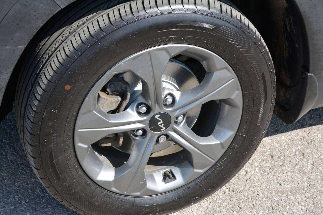 2023 Kia Seltos LX Photo