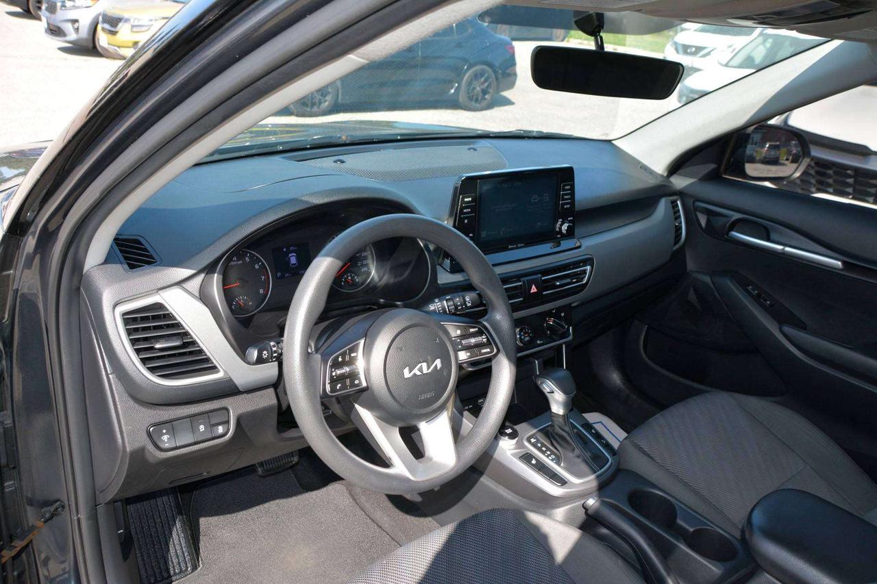 2023 Kia Seltos LX Photo