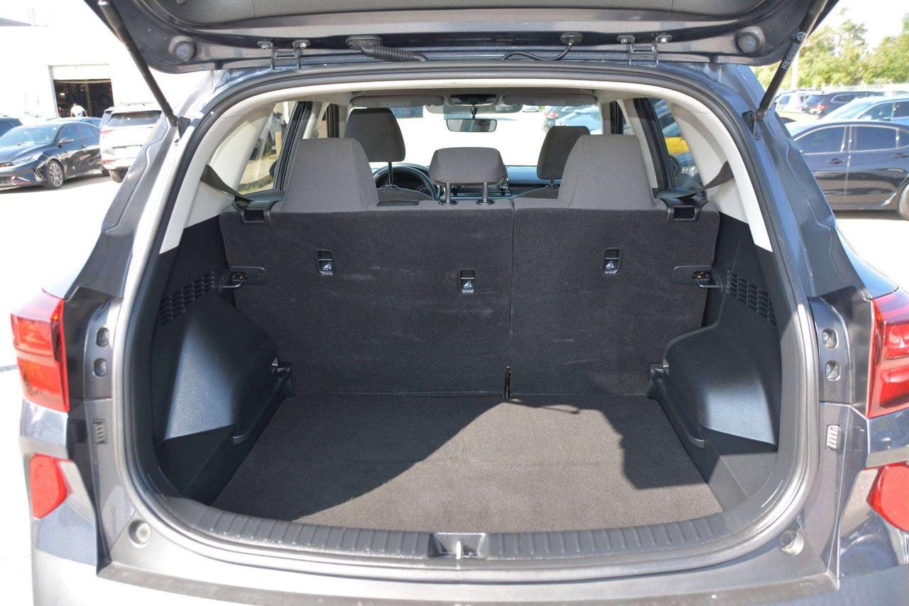 2023 Kia Seltos LX Photo