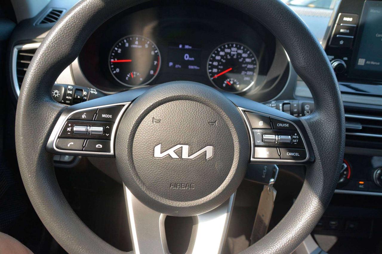 2023 Kia Seltos LX Photo