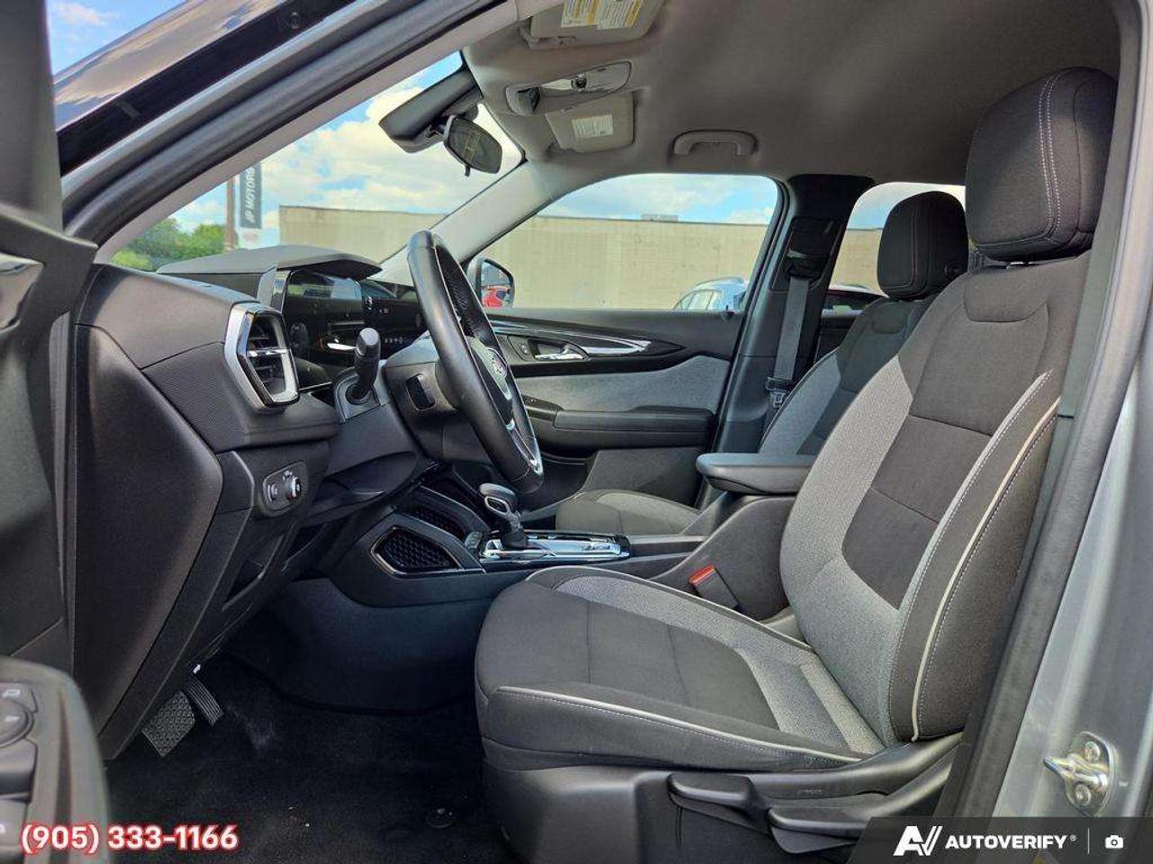 2025 Chevrolet TrailBlazer LT Apple CarPlay & Android Auto • Remote Start System • Built-In Wi-Fi Hotspot • Heated Front Seats • Lane Assist • Rear Photo