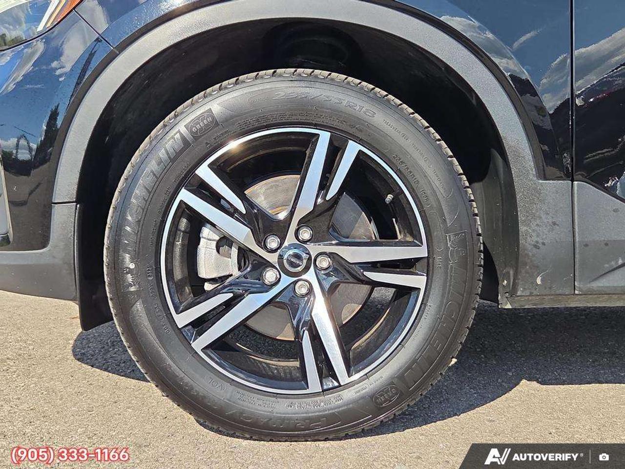 2023 Volvo XC40 B5 Core Apple CarPlay & Android Auto • Heated Front Seats • Lane Assist • Power Driver Seat • Rear Parking Sensors • Siri Photo