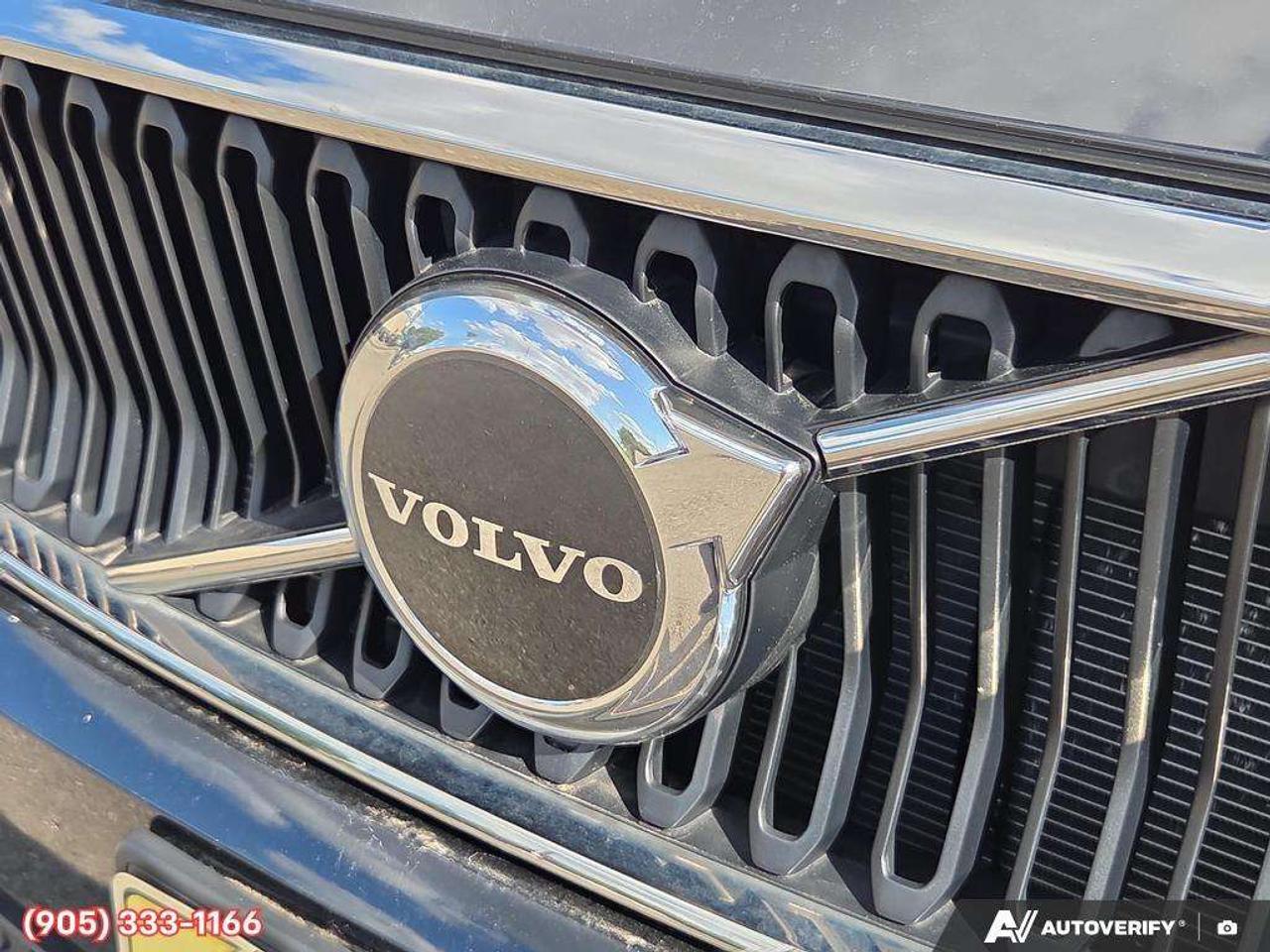 2023 Volvo XC40 B5 Core Apple CarPlay & Android Auto • Heated Front Seats • Lane Assist • Power Driver Seat • Rear Parking Sensors • Siri Photo
