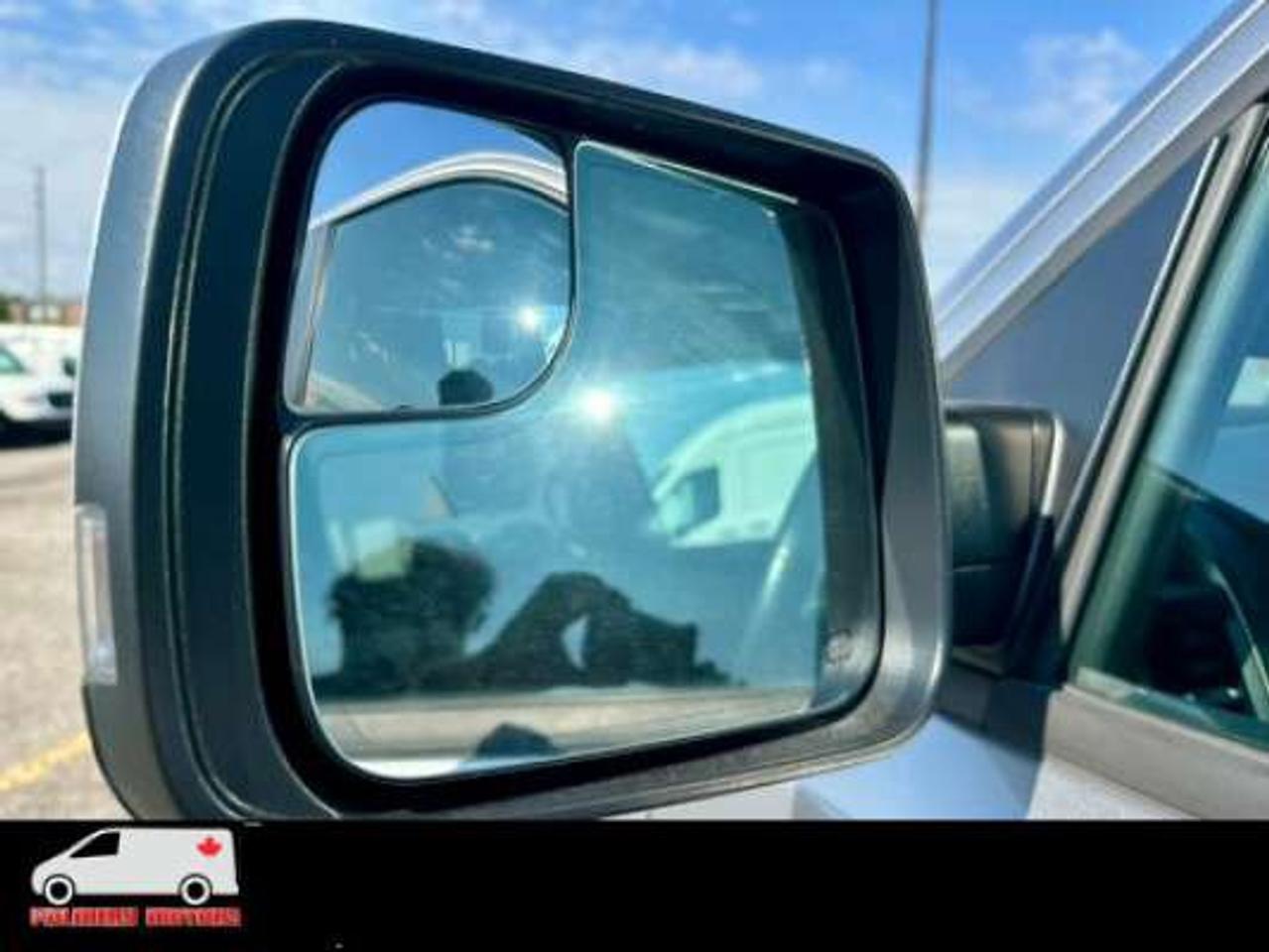 2023 RAM 1500 SPORT eTorque Crew Cab 4x4 V8 5.7FT Box Photo