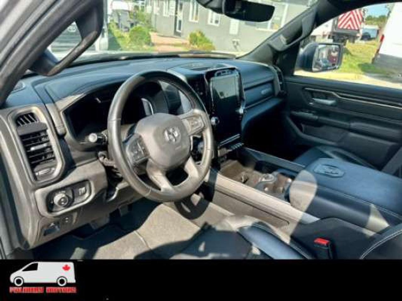 2023 RAM 1500 SPORT eTorque Crew Cab 4x4 V8 5.7FT Box Photo
