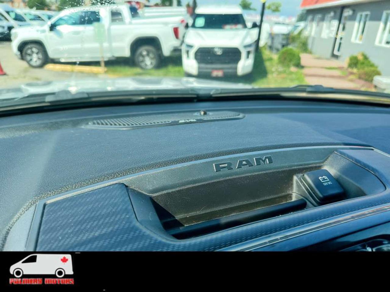 2023 RAM 1500 SPORT eTorque Crew Cab 4x4 V8 5.7FT Box Photo
