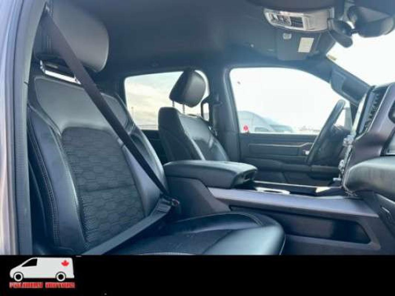 2023 RAM 1500 SPORT eTorque Crew Cab 4x4 V8 5.7FT Box Photo
