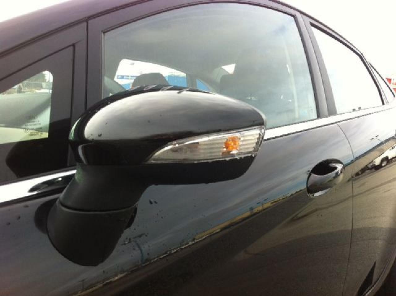 2013 Ford Fiesta Titanium - Photo #6
