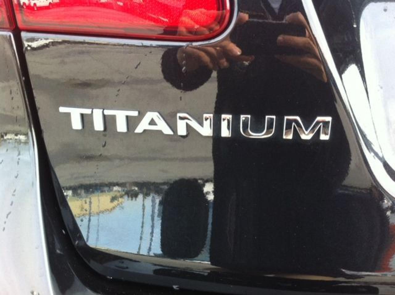 2013 Ford Fiesta Titanium - Photo #18