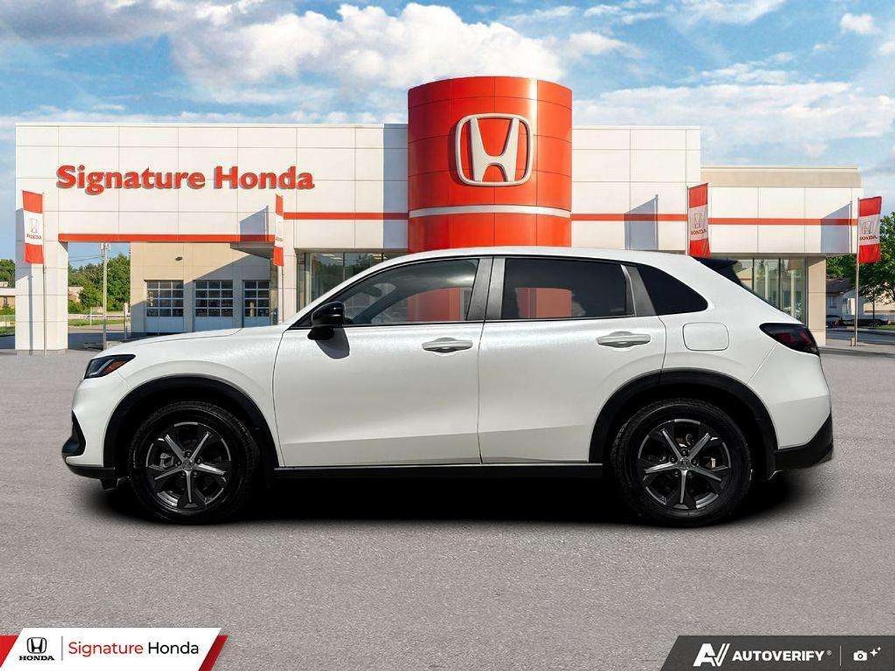2025 Honda HR-V Sport Photo2
