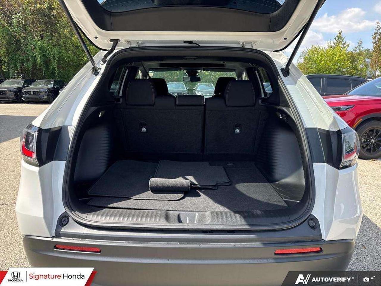 2025 Honda HR-V Sport Photo