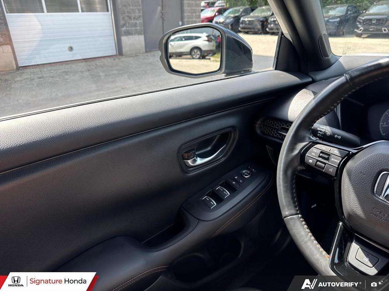 2025 Honda HR-V Sport Photo