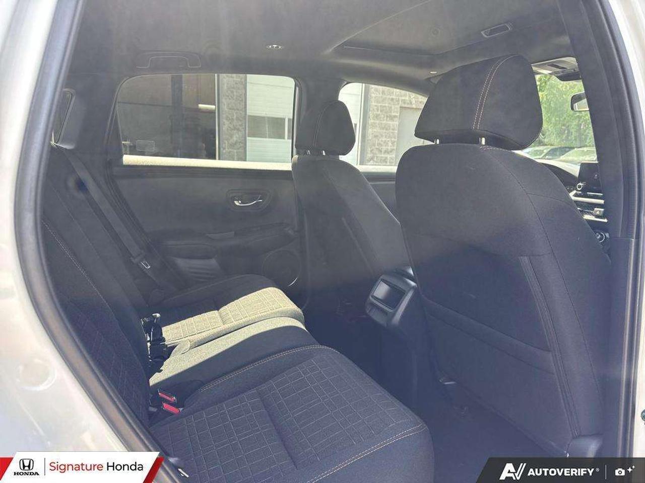 2025 Honda HR-V Sport Photo