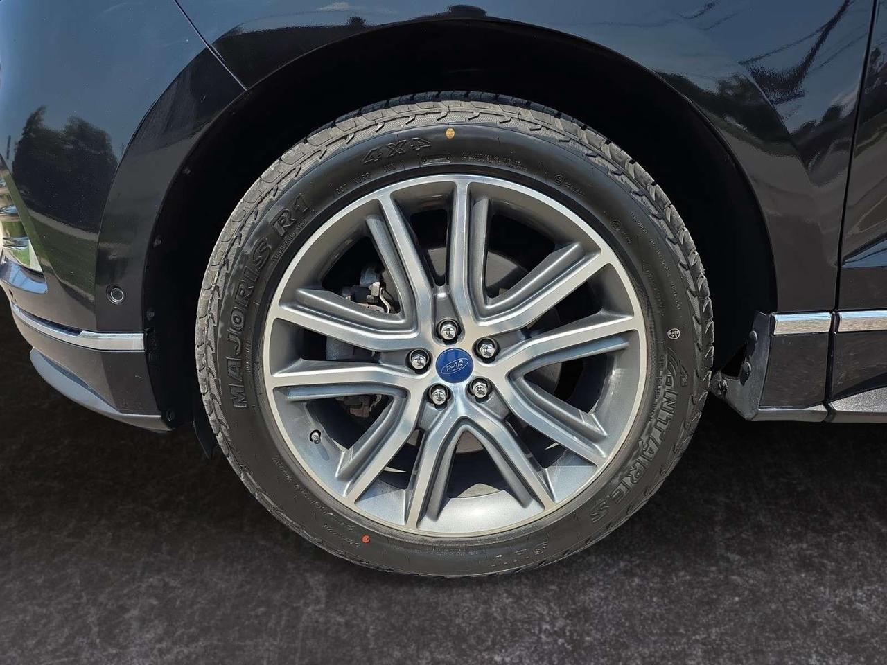 2019 Ford Edge Titanium AWD * DRIVER ASSIST / PANORAMIC ROOF / BANG & OLUFSEN SOUND Photo