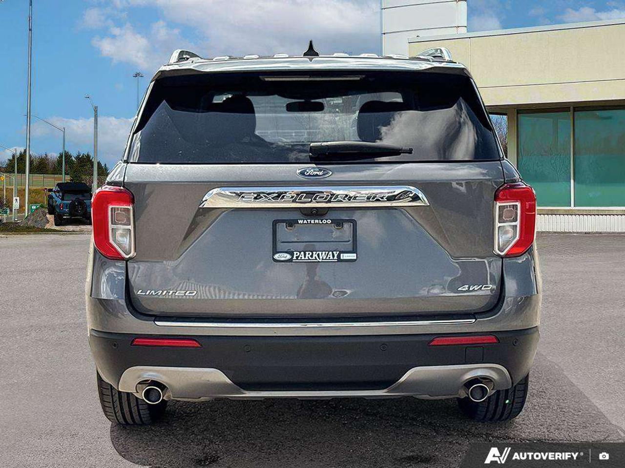 2023 Ford Explorer Limited   MOONROOF   HTD STEER WHEEL   LTHR Photo