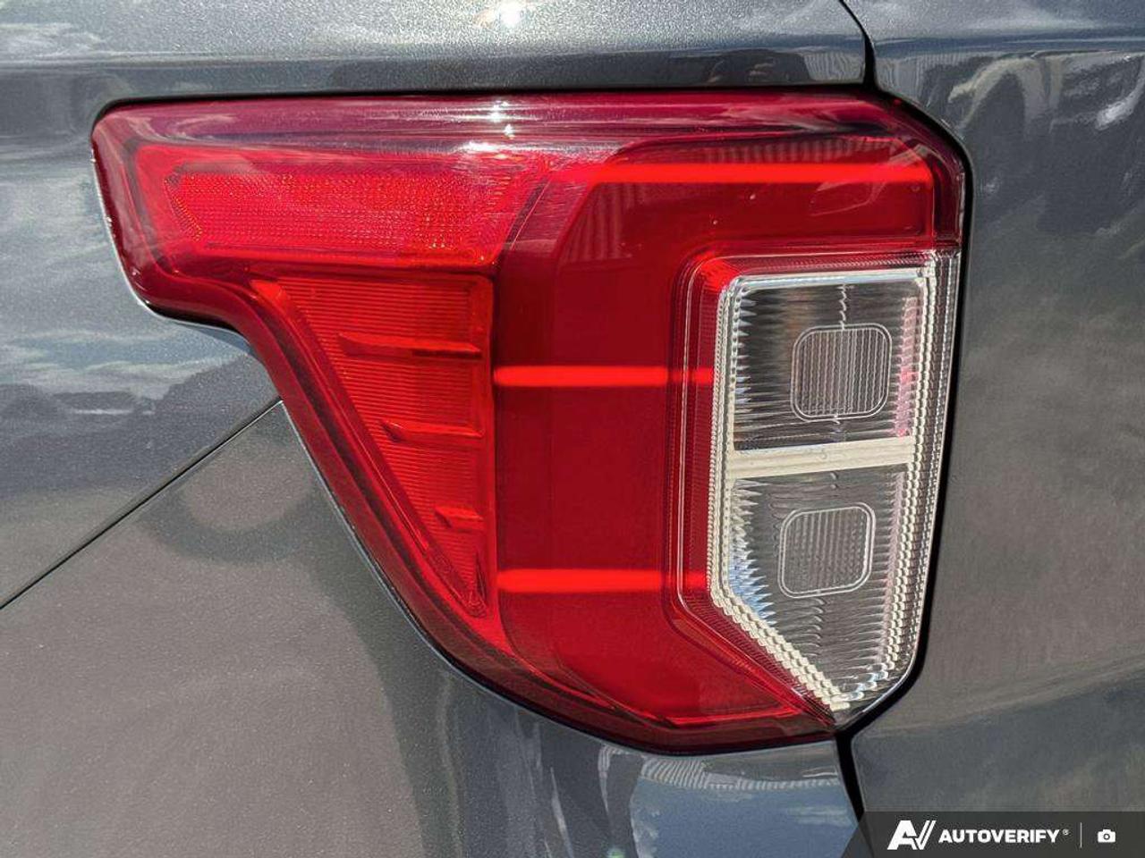 2023 Ford Explorer Limited   MOONROOF   HTD STEER WHEEL   LTHR Photo