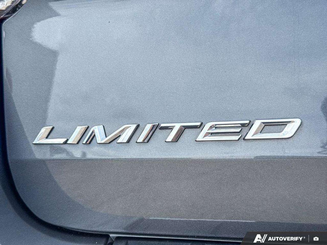 2023 Ford Explorer Limited   MOONROOF   LTHR   HTD STEER WHEEL Photo