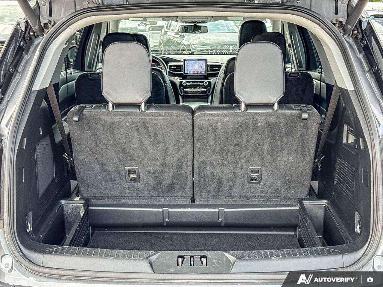 2023 Ford Explorer Limited   MOONROOF   LTHR   HTD STEER WHEEL Photo