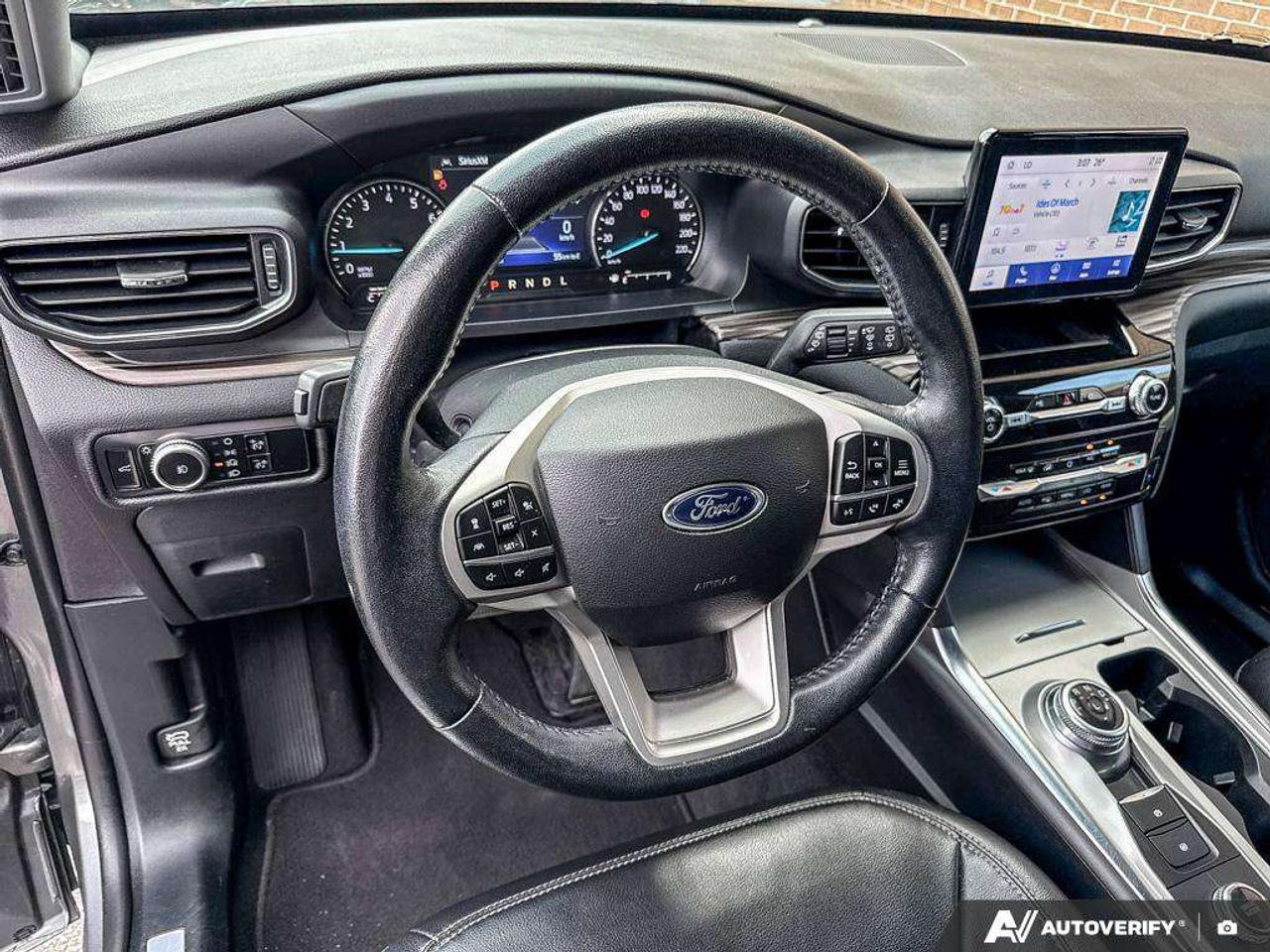 2023 Ford Explorer Limited   MOONROOF   LTHR   HTD STEER WHEEL Photo