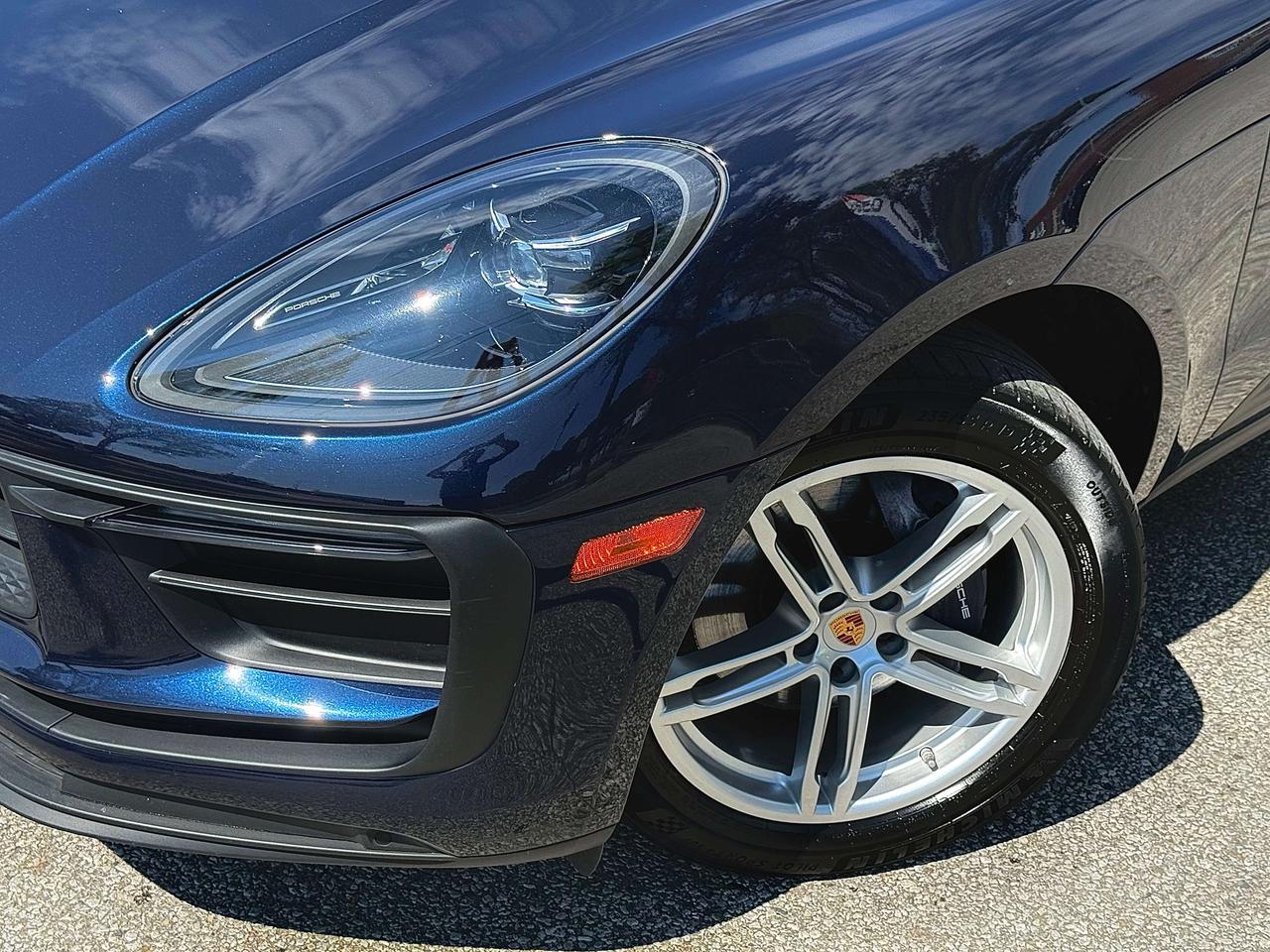 2023 Porsche Macan No Accidents l One Owner l AWD l Porsche Warranty Photo1