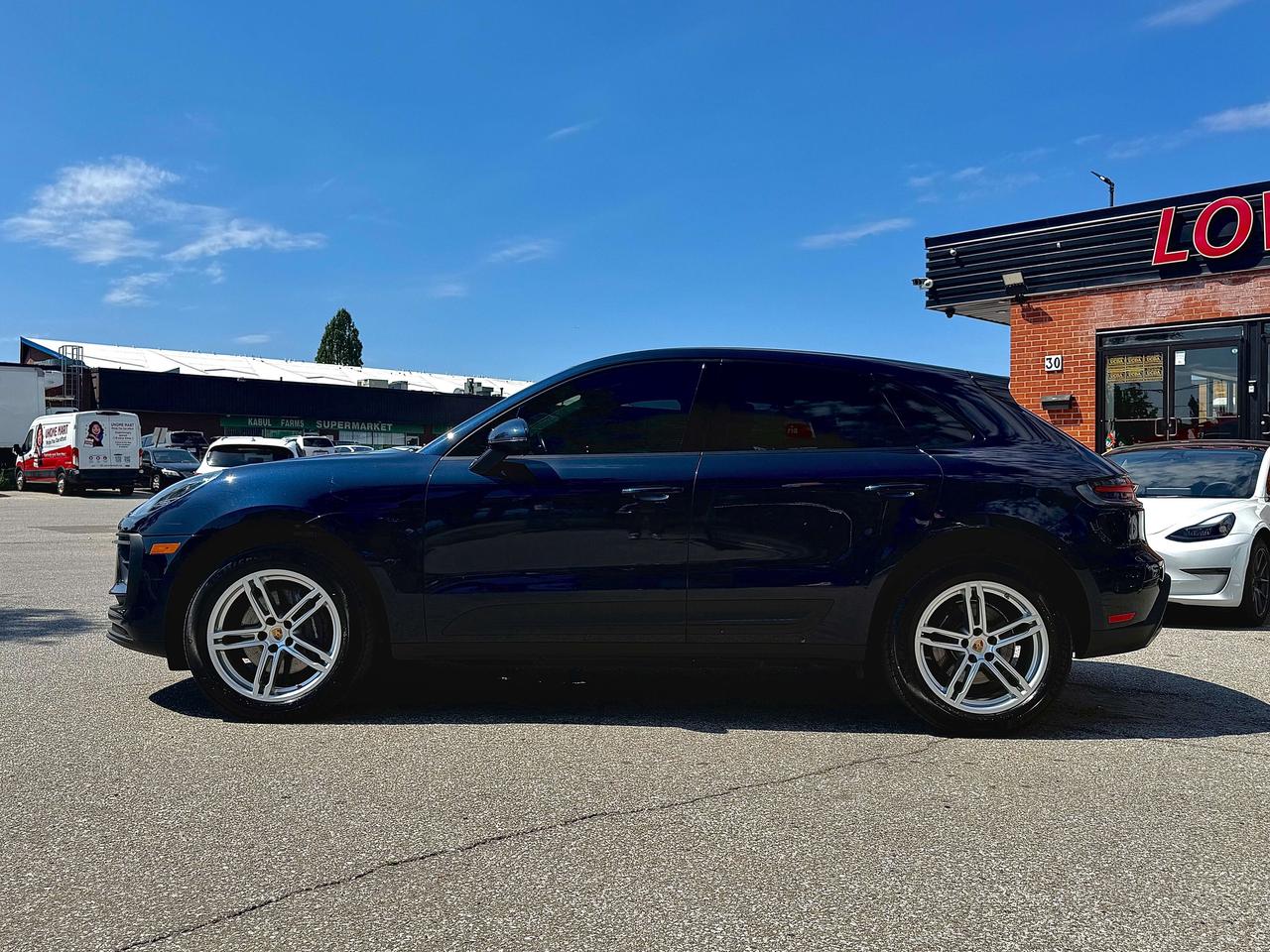 2023 Porsche Macan No Accidents l One Owner l AWD l Porsche Warranty Photo