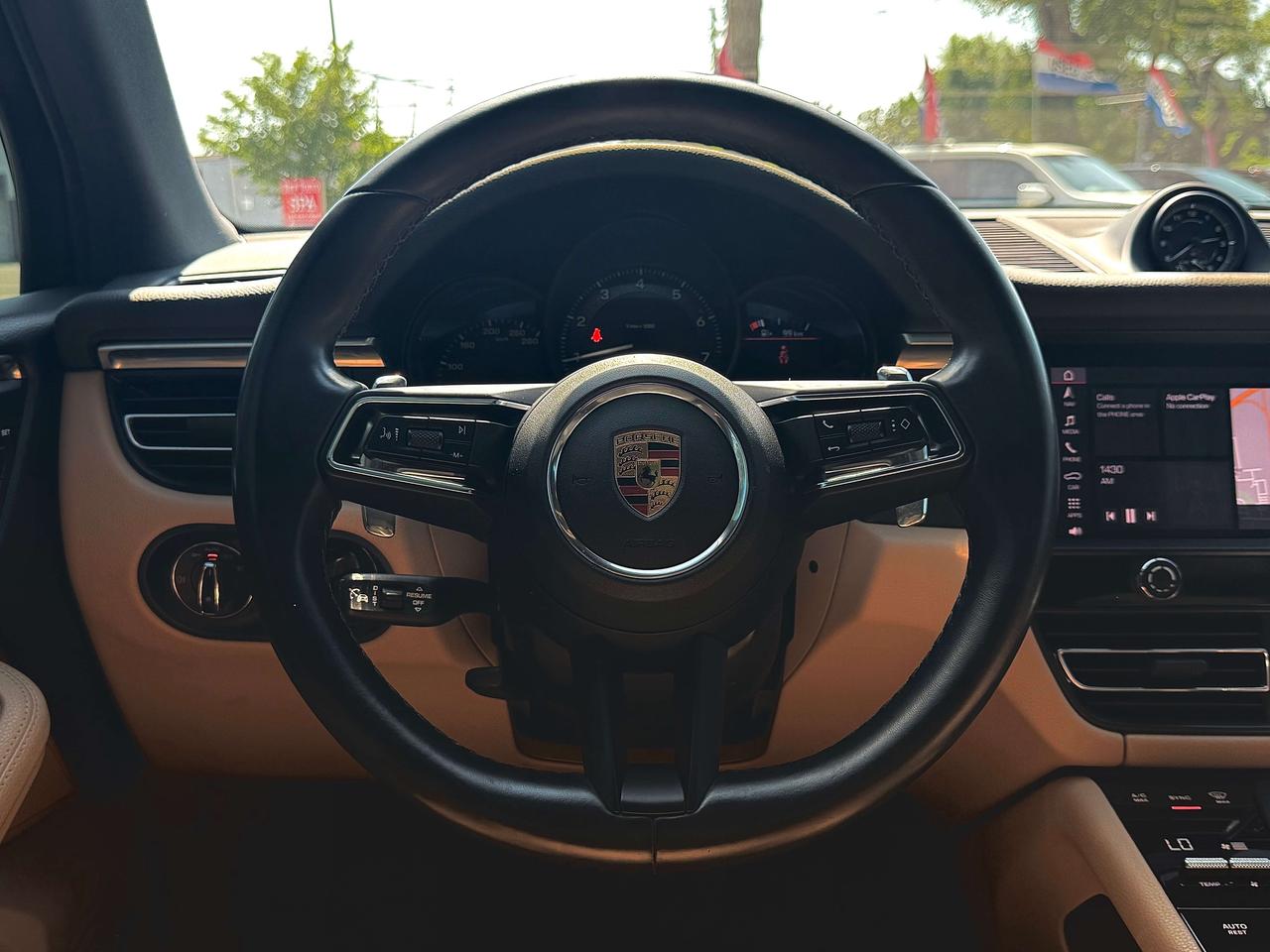 2023 Porsche Macan No Accidents l One Owner l AWD l Porsche Warranty Photo