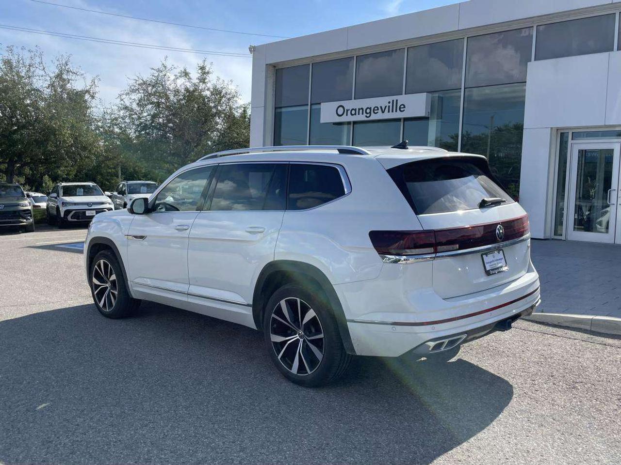 2025 Volkswagen Atlas Execline 2.0 TSI 4MOTION Photo