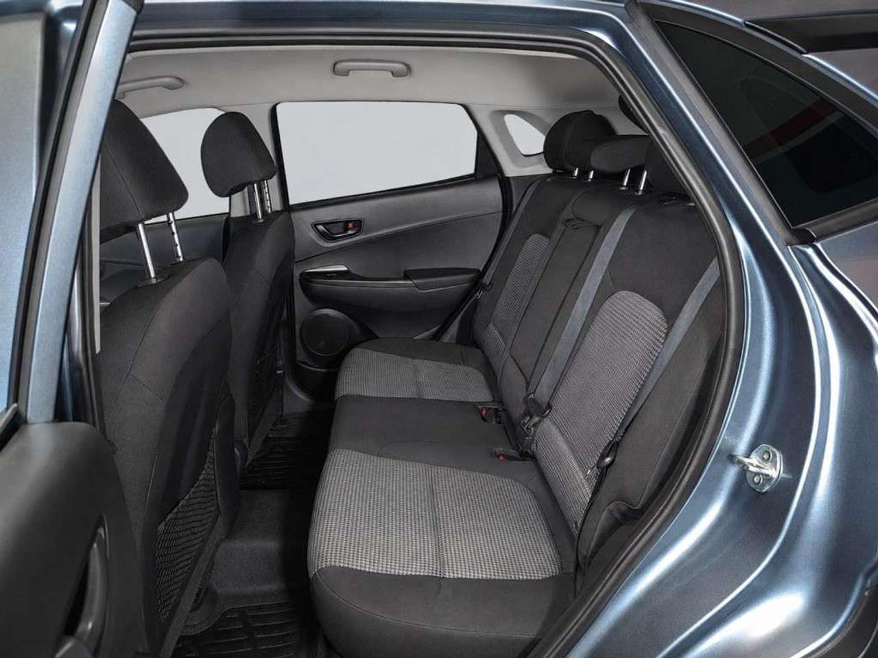 2020 Hyundai KONA Preferred      Blind Spot Assist   Lane Assist   Touchscreen  Apple CarPlay/Android Auto   Clean CARFAX   Heated Front se Photo