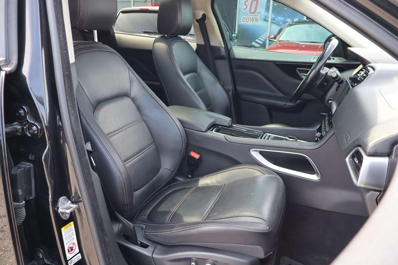 2019 Jaguar F-PACE 25t Prestige Photo