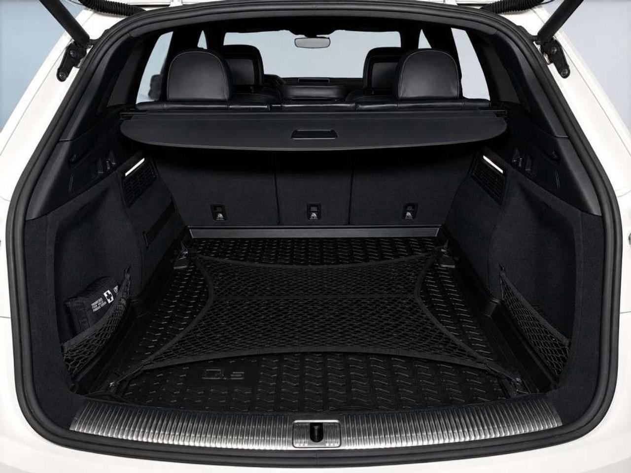 2020 Audi SQ5 45 TFSI quattro   NAVI   Leather   Sunroof   Drive Assist   Audi Genuine Base Carrier Included Photo