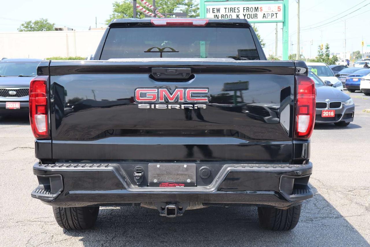 2023 GMC Sierra 1500 Pro Crew Cab 4WD Photo