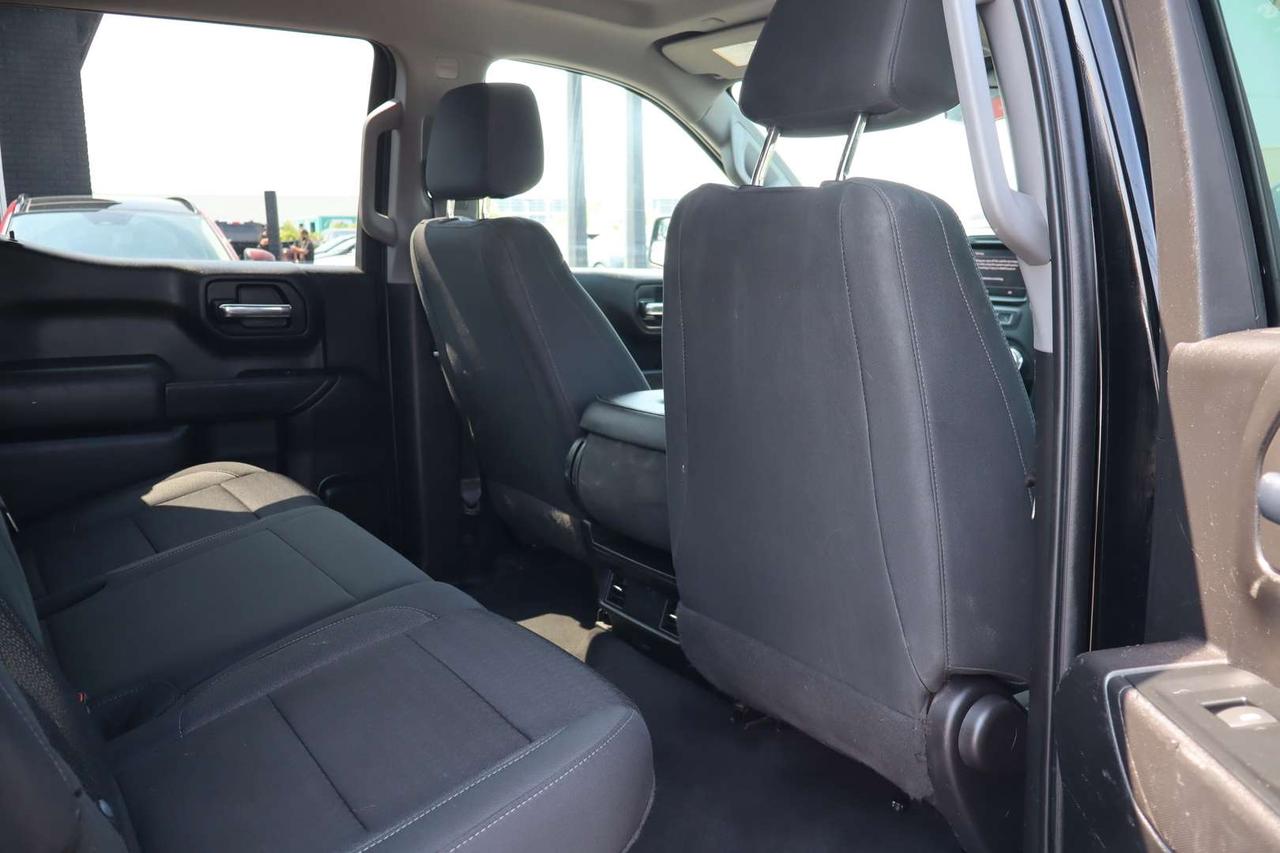 2023 GMC Sierra 1500 Pro Crew Cab 4WD Photo