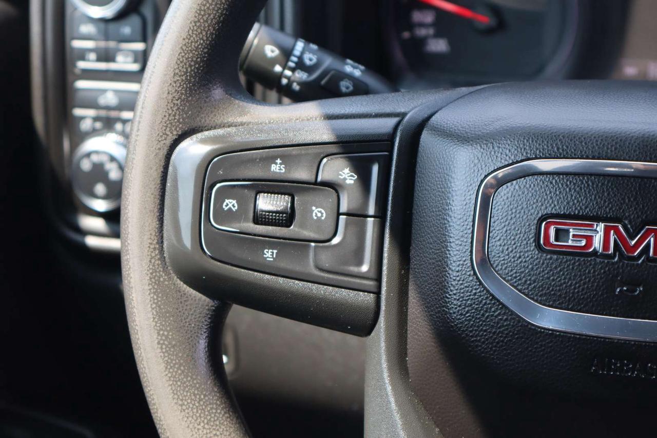2023 GMC Sierra 1500 Pro Crew Cab 4WD Photo