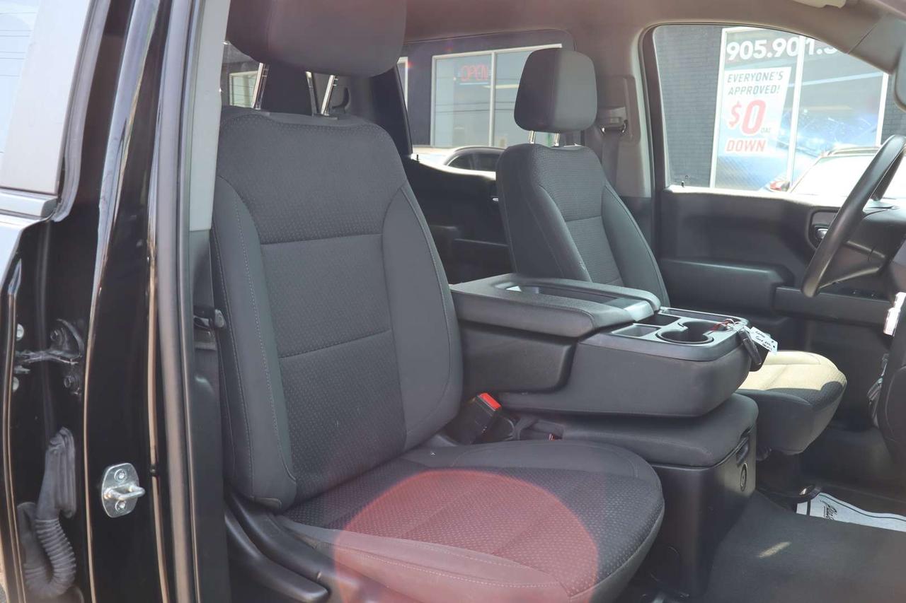 2023 GMC Sierra 1500 Pro Crew Cab 4WD Photo