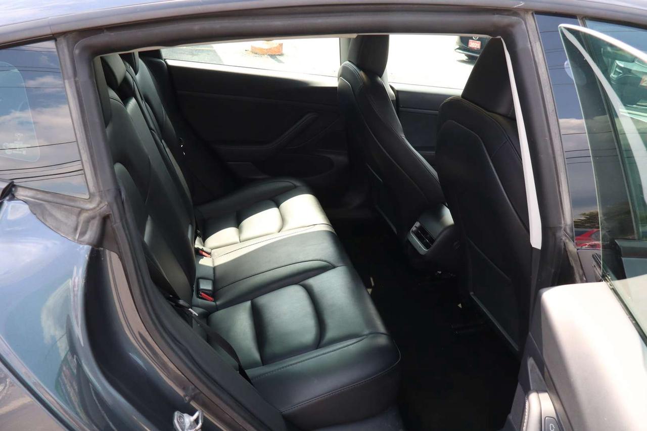 2021 Tesla Model 3 Standard Range Plus No Accident $72/Weekly Photo