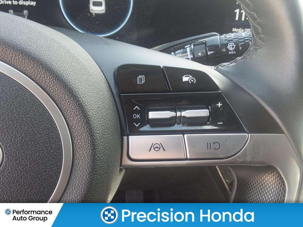 2025 Hyundai Elantra Preferred Leather Sunroof Alloy Wheels Navigation Photo