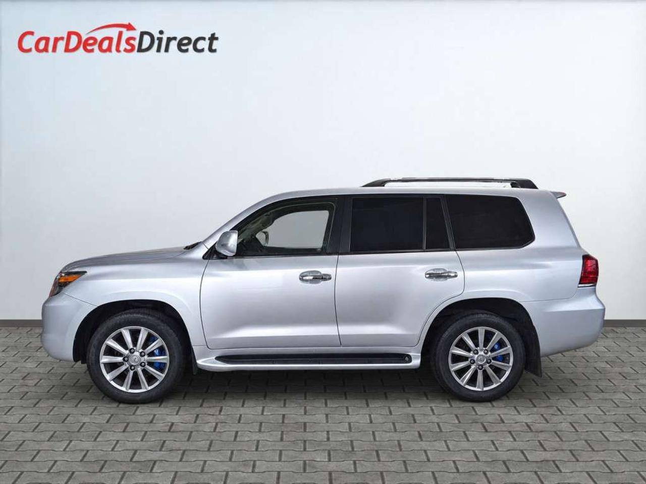 2011 Lexus LX 570 LX 570 / NAVI / Leather / Sunroof / Heated & Cooled Seats / 360 Camera / 4WD Photo