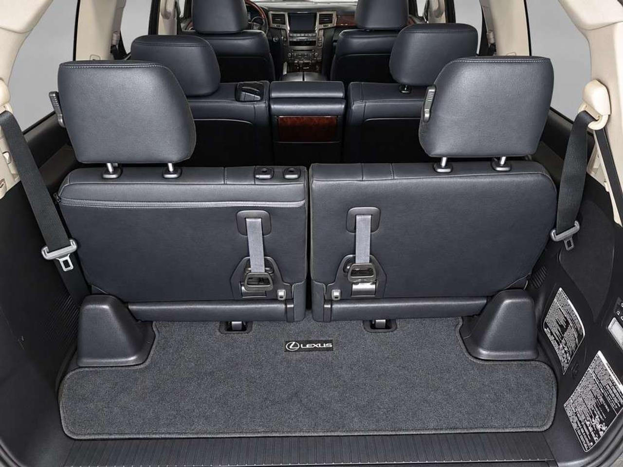 2011 Lexus LX 570 LX 570 / NAVI / Leather / Sunroof / Heated & Cooled Seats / 360 Camera / 4WD Photo
