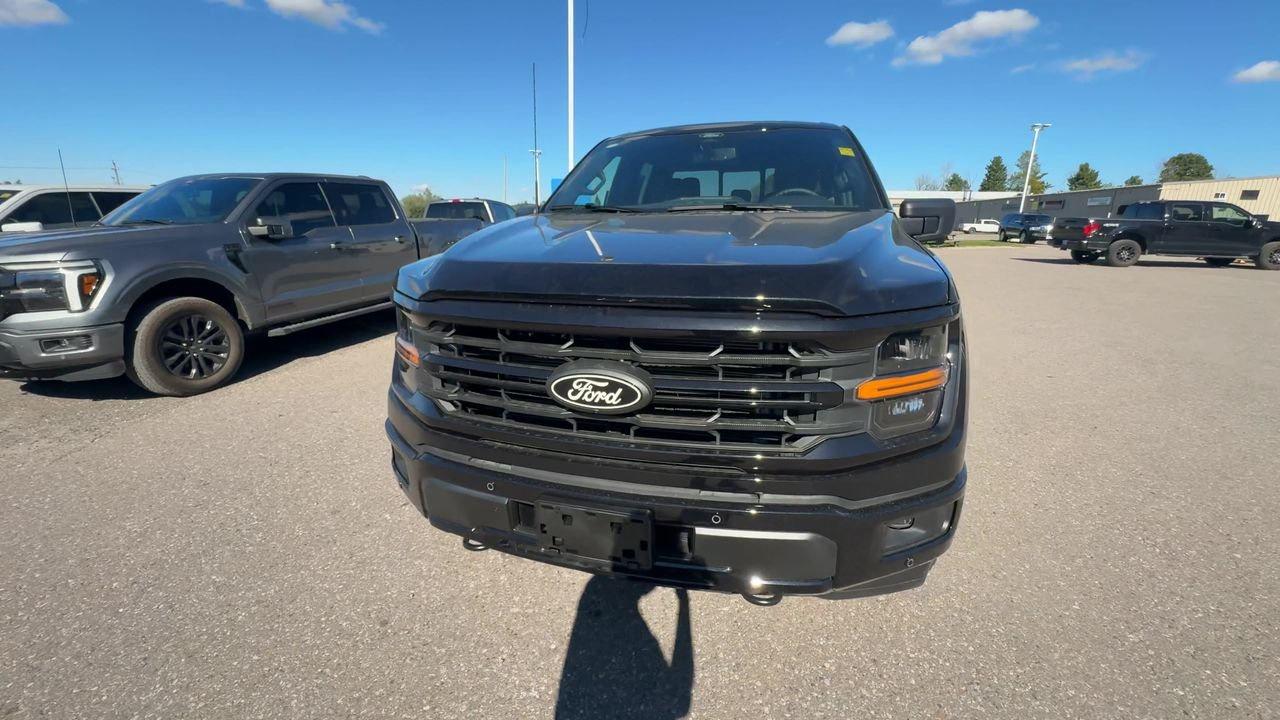 2026 Ford F-150 XLT Photo2