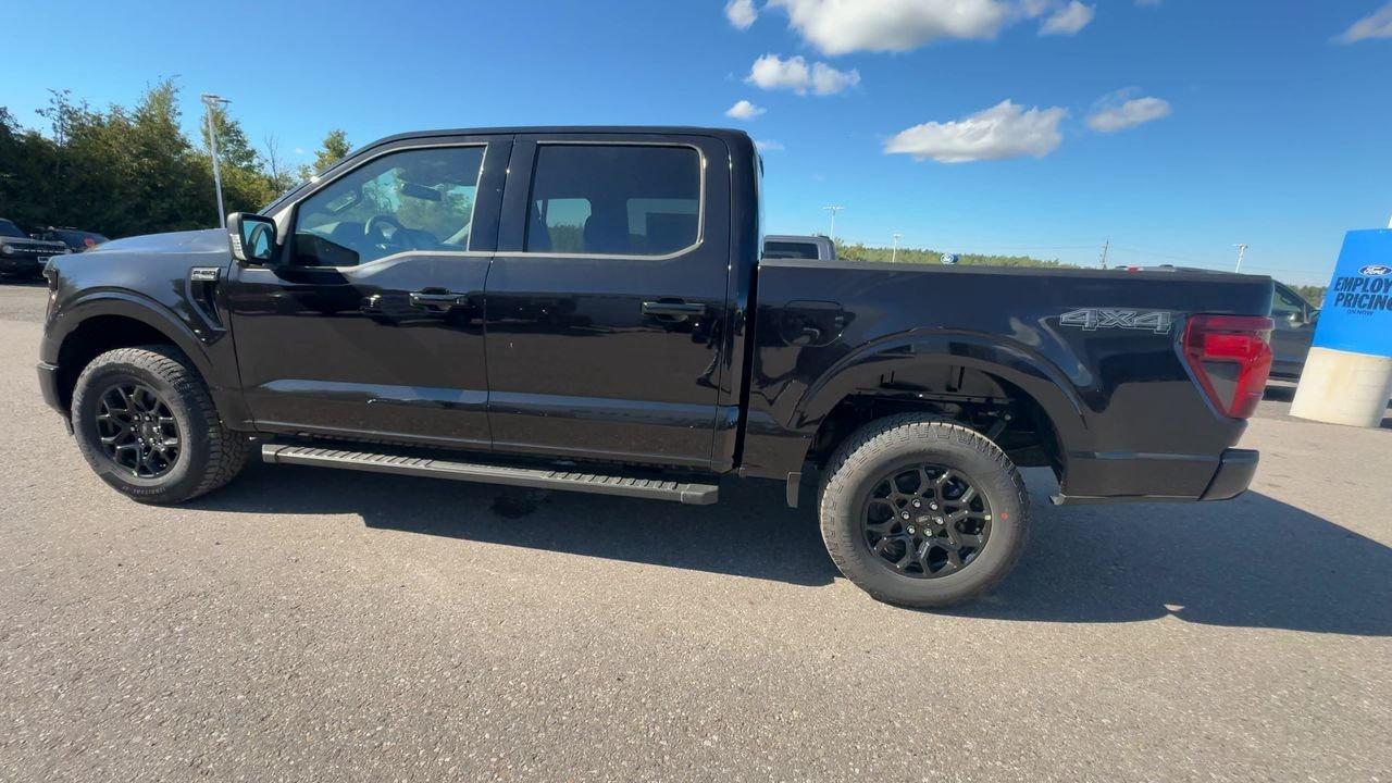 2026 Ford F-150 XLT Photo4