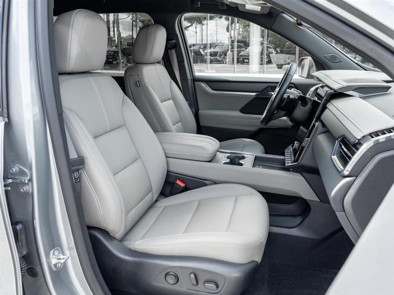2024 GMC Acadia Elevation 4dr All-Wheel Drive Photo