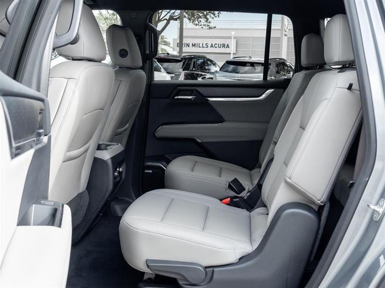2024 GMC Acadia Elevation 4dr All-Wheel Drive Photo